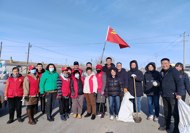 额吉淖尔制盐有限公司组织开展“我们的节日——学雷锋日志愿服务活动”
